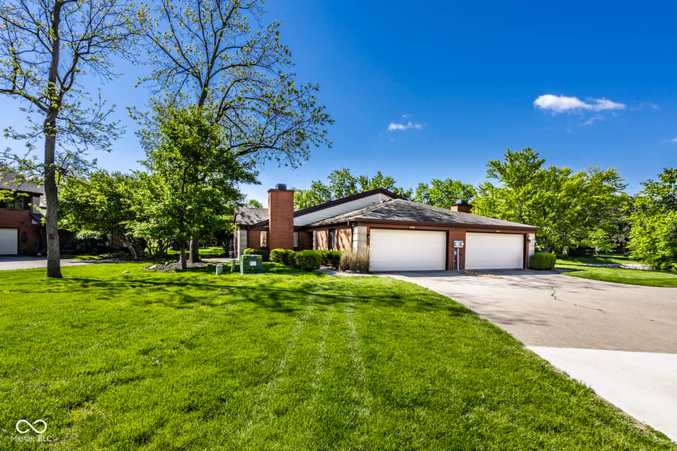 9350 Golden Leaf Way, Indianapolis