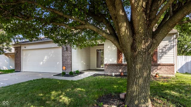 10890 Vanguard Lane, Indianapolis, IN 46234, photo 3 of 31