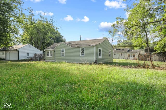 4705 Prospect Street, Indianapolis, IN 46203, photo 4 of 29