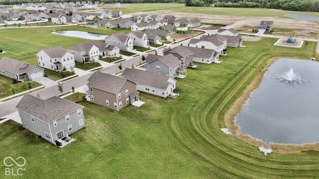 2247 Bear Oak Run, Shelbyville, IN 46176, photo 3 of 6