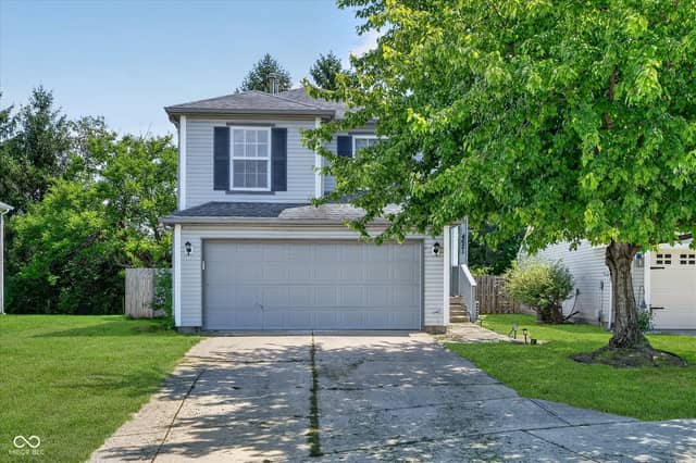 4621 Owls Nest Place, Indianapolis, IN 46254, photo 3 of 41