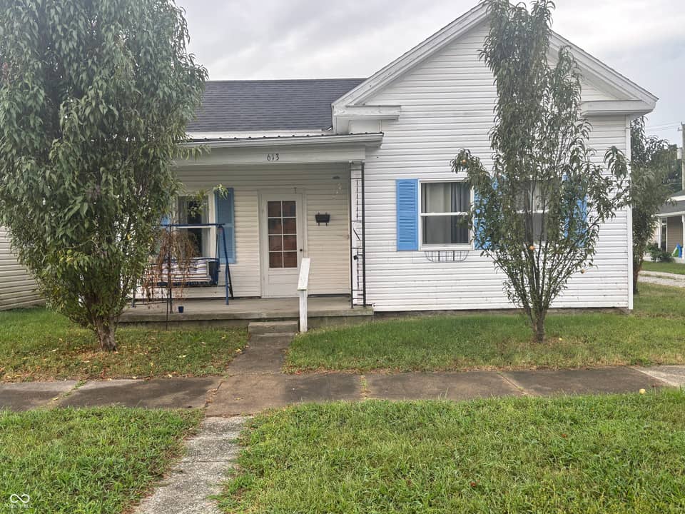 613 W Washington Street, Greensburg, IN 47240, photo 1 of 7