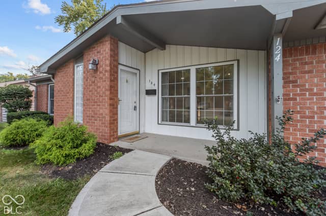 124 Sherman Drive, Carmel, IN 46032, photo 5 of 40