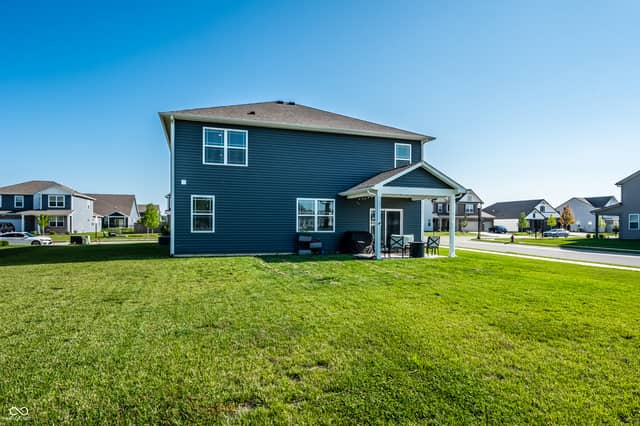 6061 Granby Drive, Whitestown, IN 46075, photo 4 of 32