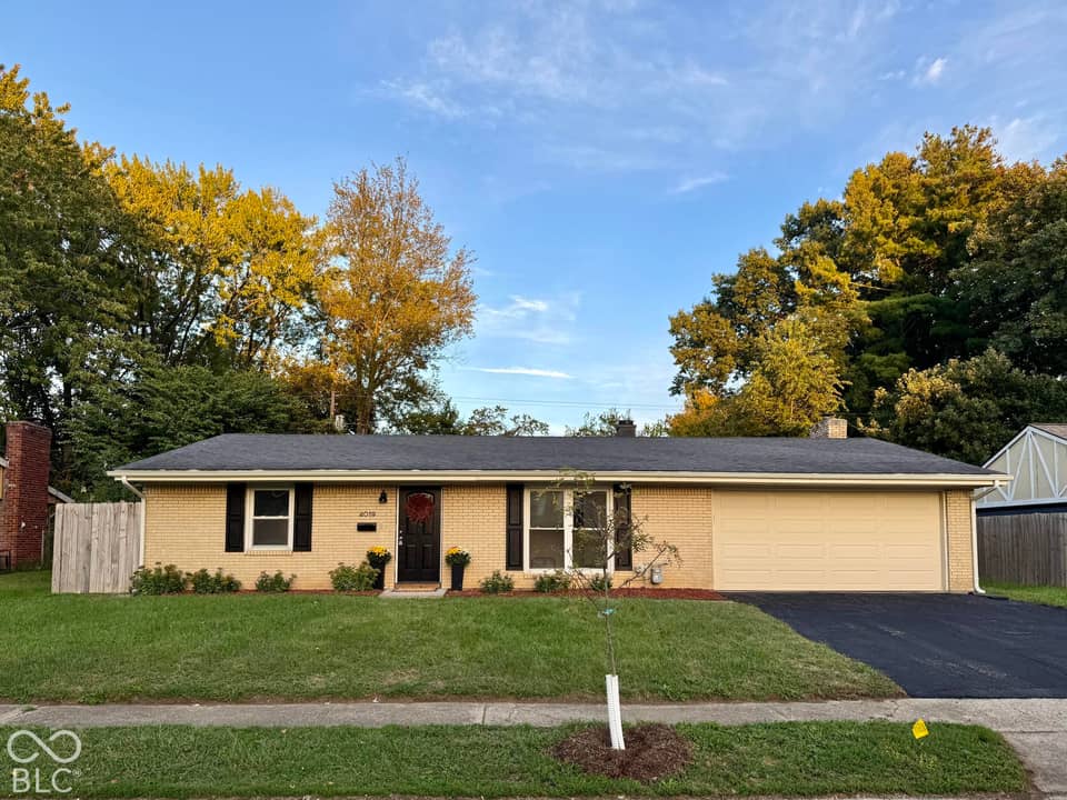 4019 Eisenhower Drive, Indianapolis, IN 46254, photo 1 of 22