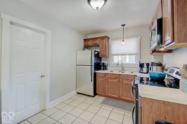 611 E 30th Street, Indianapolis, IN 46205, photo 5 of 34