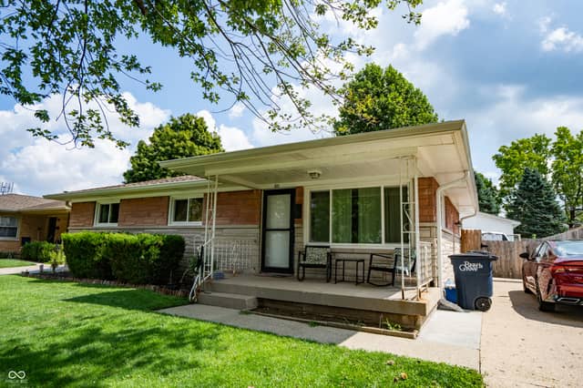 431 N 14th Avenue N, Beech Grove, IN 46107, photo 3 of 26