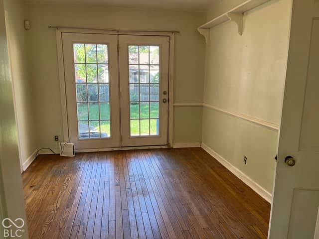 310 Ohmer Avenue, Indianapolis, IN 46219, photo 4 of 10