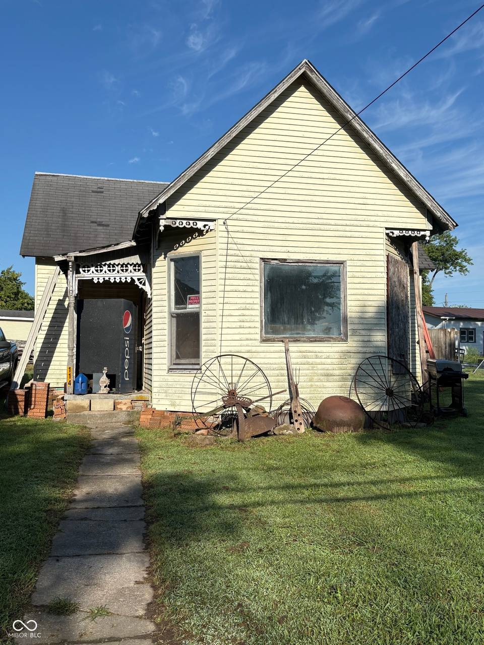 114 S Main, Fillmore