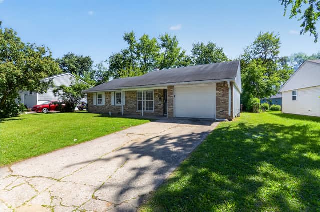 4043 Alsace Place, Indianapolis, IN 46226, photo 4 of 37