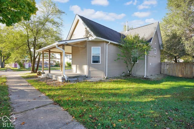 1502 Union Street, Columbus, IN 47201, photo 3 of 18