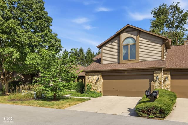 2342 Calaveras Way, Indianapolis, IN 46240, photo 4 of 51