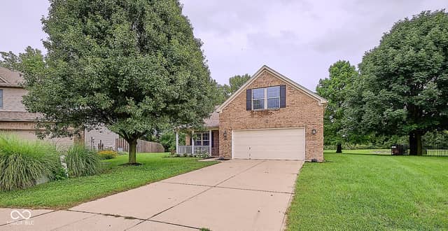 1563 Dale Court, Greenfield, IN 46140, photo 4 of 34
