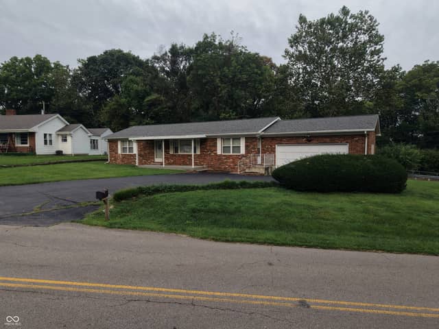 707 N Davidson Street, Greensburg, IN 47240, photo 5 of 36