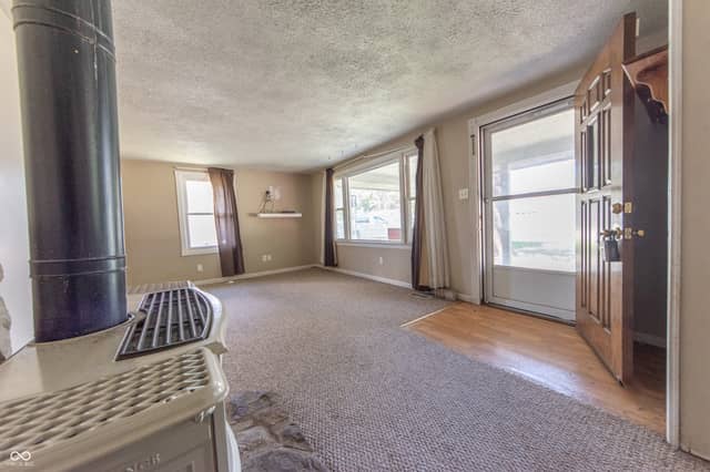 315 Daugherty Street, Columbus, IN 47201, photo 4 of 31