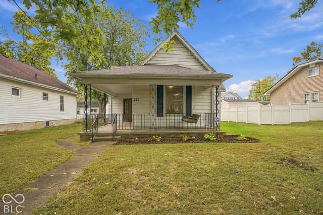 217 Emerson Drive, Seymour, IN 47274, photo 2 of 21