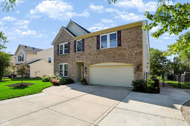 8615 Aberdeenshire Court, Indianapolis, IN 46259, photo 5 of 49