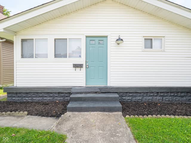 947 E Bradbury Avenue, Indianapolis, IN 46203, photo 5 of 49