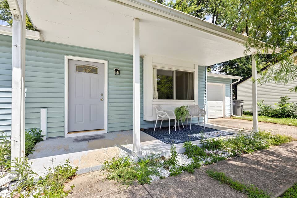 5126 Carob, Indianapolis, IN 46237, photo 1 of 20