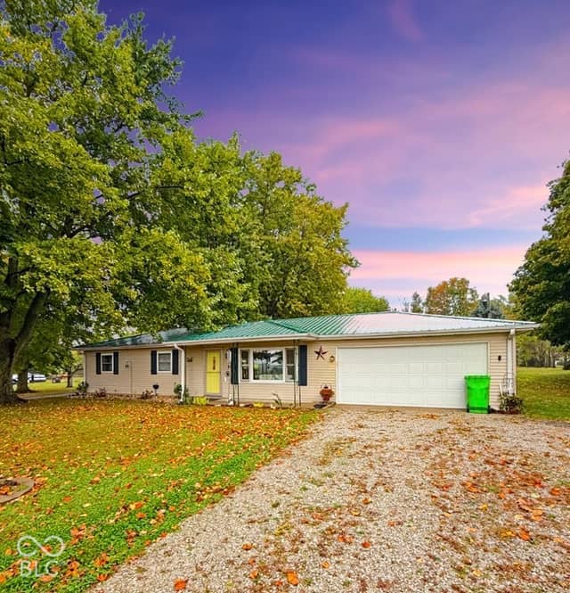 150 W 300 S, Crawfordsville, IN 47933, photo 5 of 23