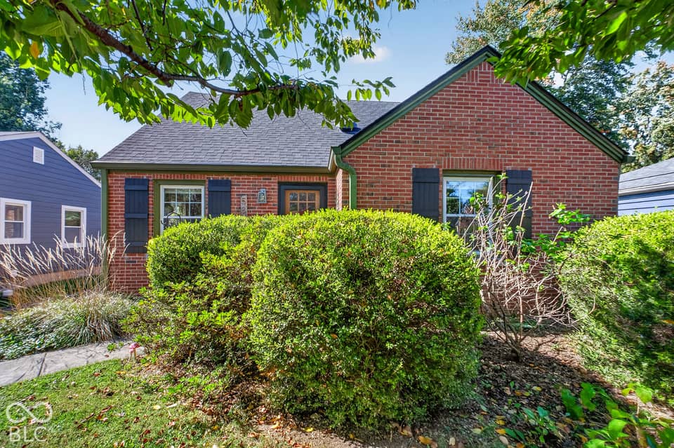 5880 Kingsley Drive, Indianapolis, IN 46220, photo 1 of 33