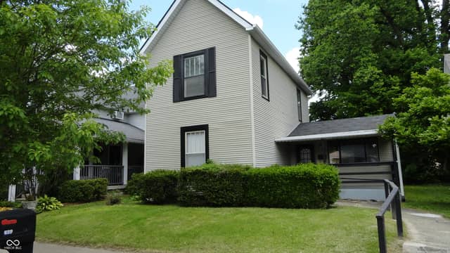 629 N East Street, Greenfield, IN 46140, photo 2 of 13