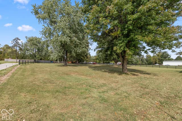 7165 W Base Road, North Vernon, IN 47265, photo 3 of 41