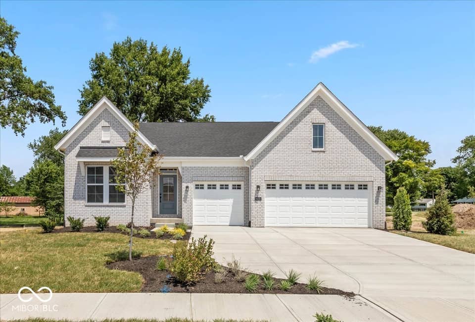 9570 Hemingway Drive, Indianapolis, IN 46239, photo 1 of 32