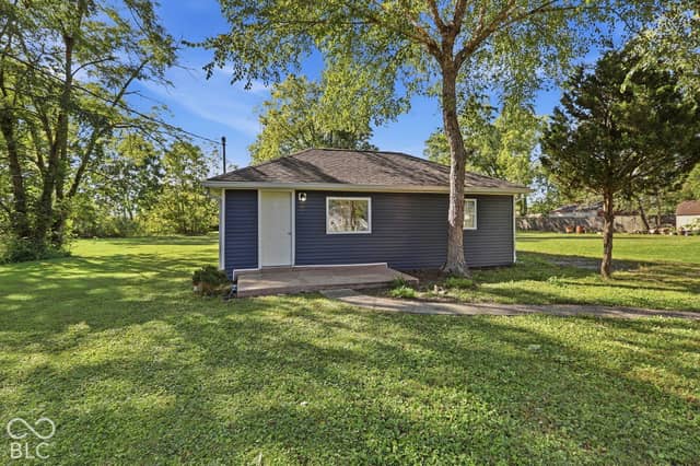 20 N Galeston Avenue, Indianapolis, IN 46229, photo 4 of 27