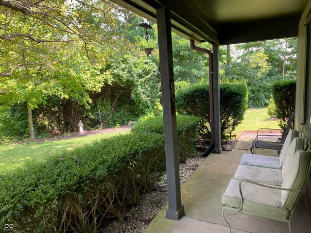 2580 N Willow Way, Indianapolis, IN 46268, photo 4 of 34