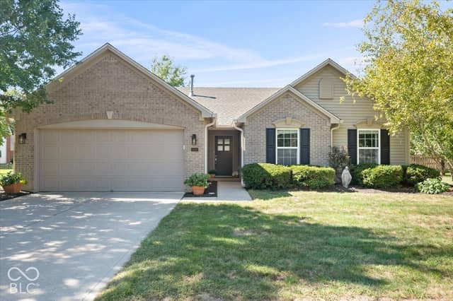 9348 N Bayfield Drive, McCordsville, IN 46055, photo 3 of 36