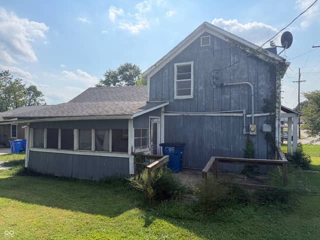 802 9th Street, Bedford, IN 47421, photo 3 of 10
