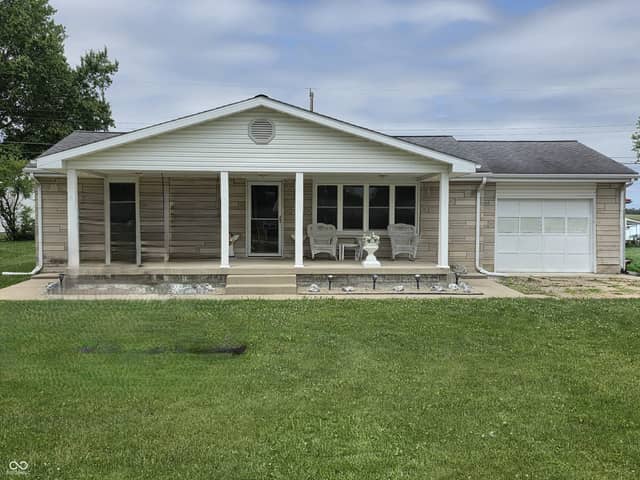 604 E Gatewood Drive, Westport, IN 47283, photo 2 of 13