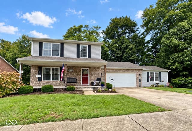 894 Lincoln Heights Drive, Martinsville, IN 46151, photo 2 of 61