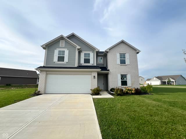 6652 W Sailboat Drive, Greenfield, IN 46140, photo 2 of 20