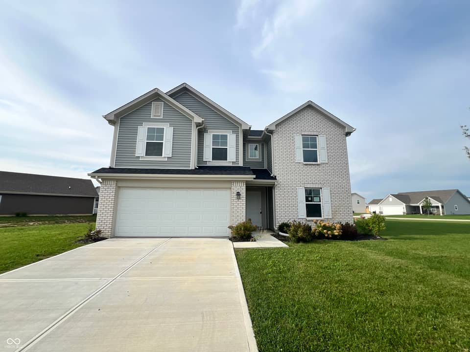 6652 W Sailboat Drive, Greenfield, IN 46140, photo 1 of 20