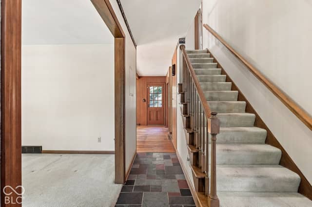 503 Sudbury Court, Indianapolis, IN 46234, photo 5 of 40