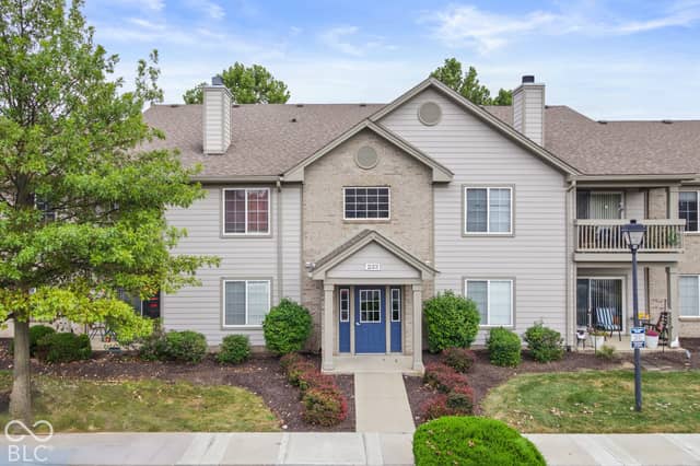 233 Legends Creek Place #APT 208, Indianapolis, IN 46229, photo 2 of 26