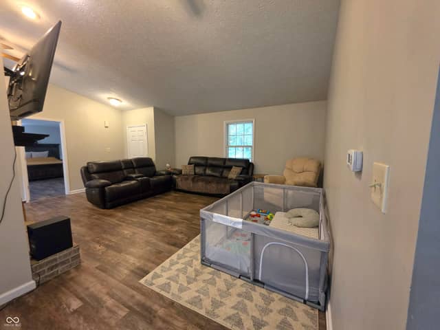 1281 NE Kiowa Cove, Greensburg, IN 47240, photo 4 of 23