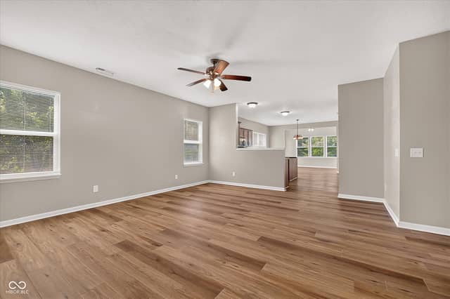 8922 N Springview Drive, McCordsville, IN 46055, photo 5 of 37