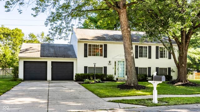 11549 Creek Side Lane, Carmel, IN 46033, photo 4 of 50