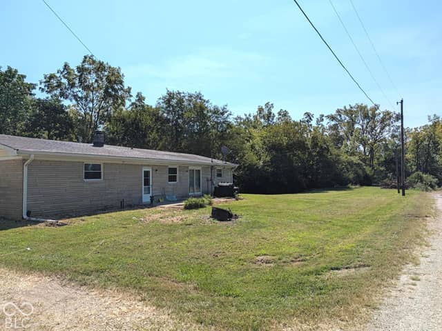 8611 N 700 W, Fountaintown, IN 46130, photo 4 of 20