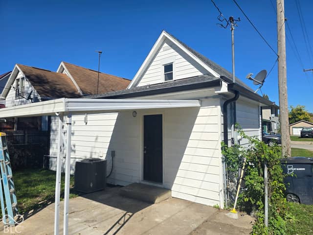 1609 N D Street, Elwood, IN 46036, photo 4 of 15