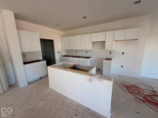 517 Mill Springs, Coatesville, IN 46121, photo 4 of 17