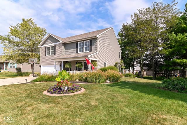 336 Dogwood Drive, Pendleton, IN 46064, photo 2 of 34