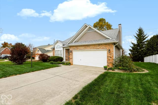 1182 Glenbar Way, Greenwood, IN 46143, photo 2 of 56