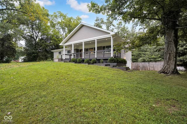 19514 E Lake Site Drive, Hope, IN 47246, photo 3 of 38