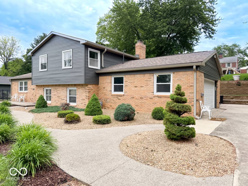 1106 Fairfield Drive, Shelbyville, IN 46176, photo 1 of 23