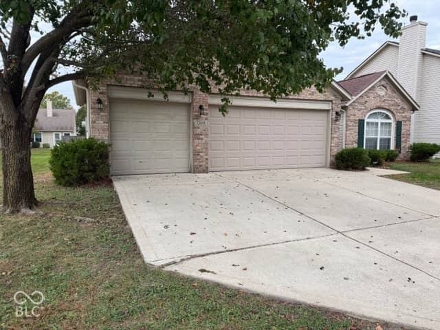 7208 Glenwick Boulevard, Indianapolis, IN 46217, photo 4 of 44