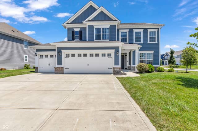 9875 Gallop Lane, Fishers, IN 46040, photo 2 of 20